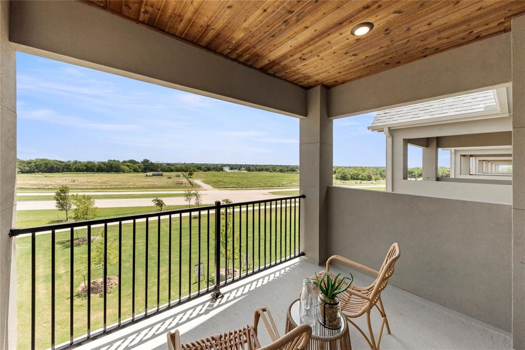 1245 Armstrong Property Photo 1