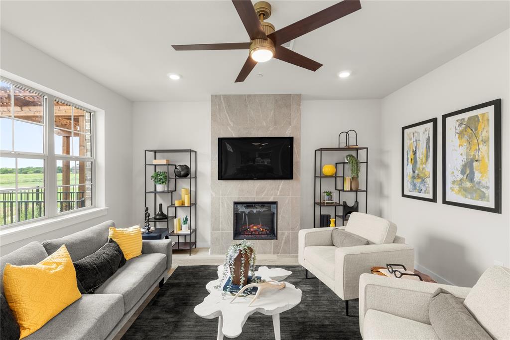 1245 Armstrong Property Photo 3