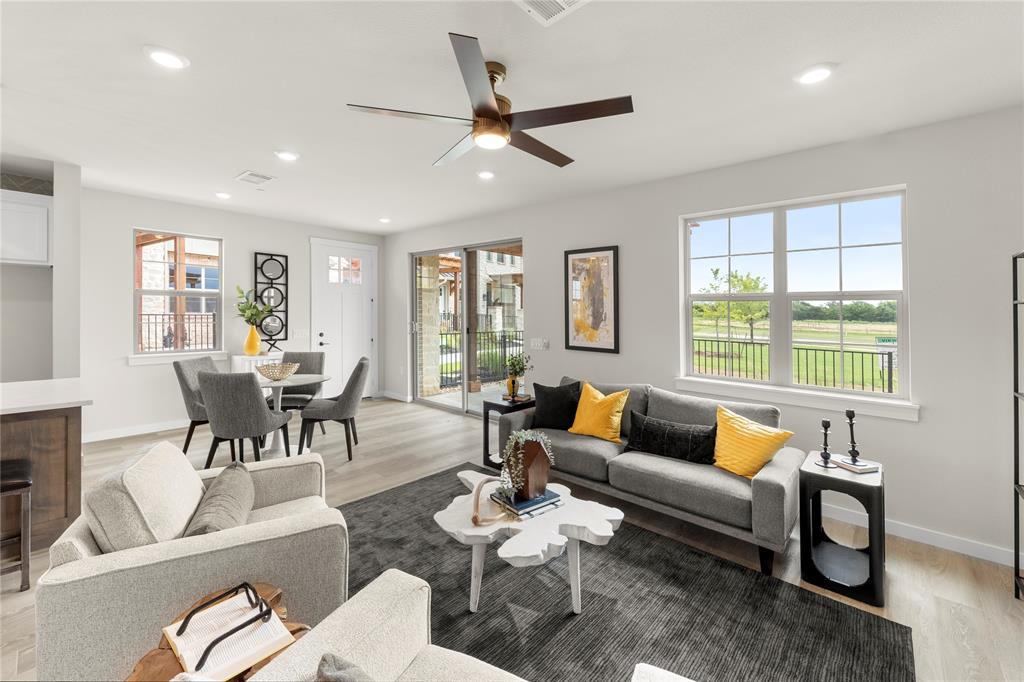 1245 Armstrong Property Photo 5