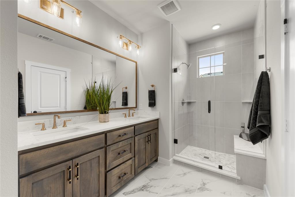 1245 Armstrong Property Photo 16