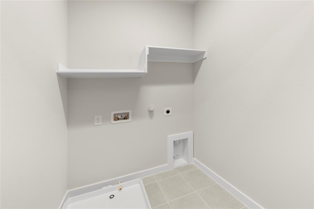 1245 Armstrong Property Photo 19