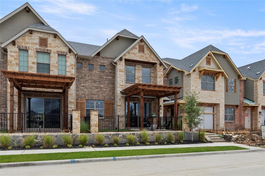 1240 Armstrong Property Photo 1