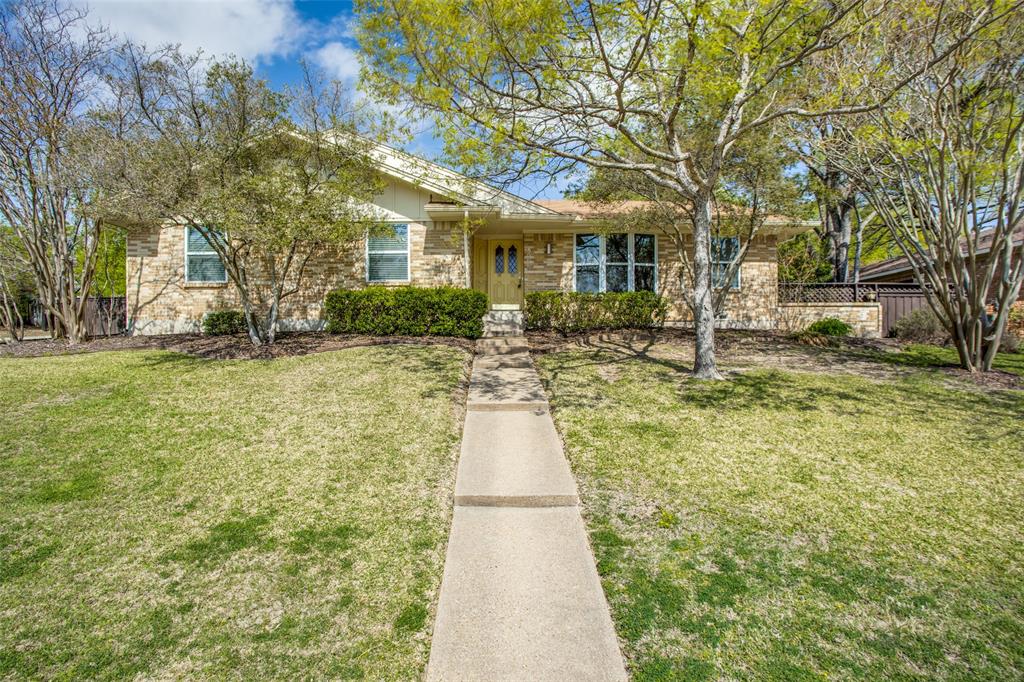 8005 San Cristobal Drive Property Photo 1
