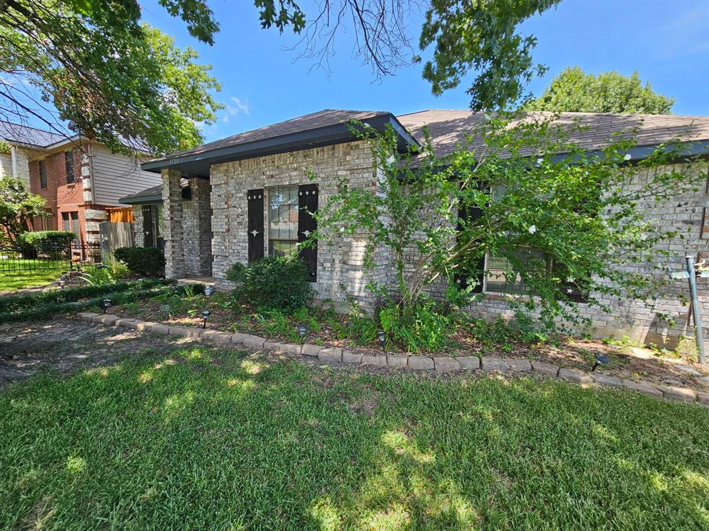 1728 Windmire Drive Property Photo 1