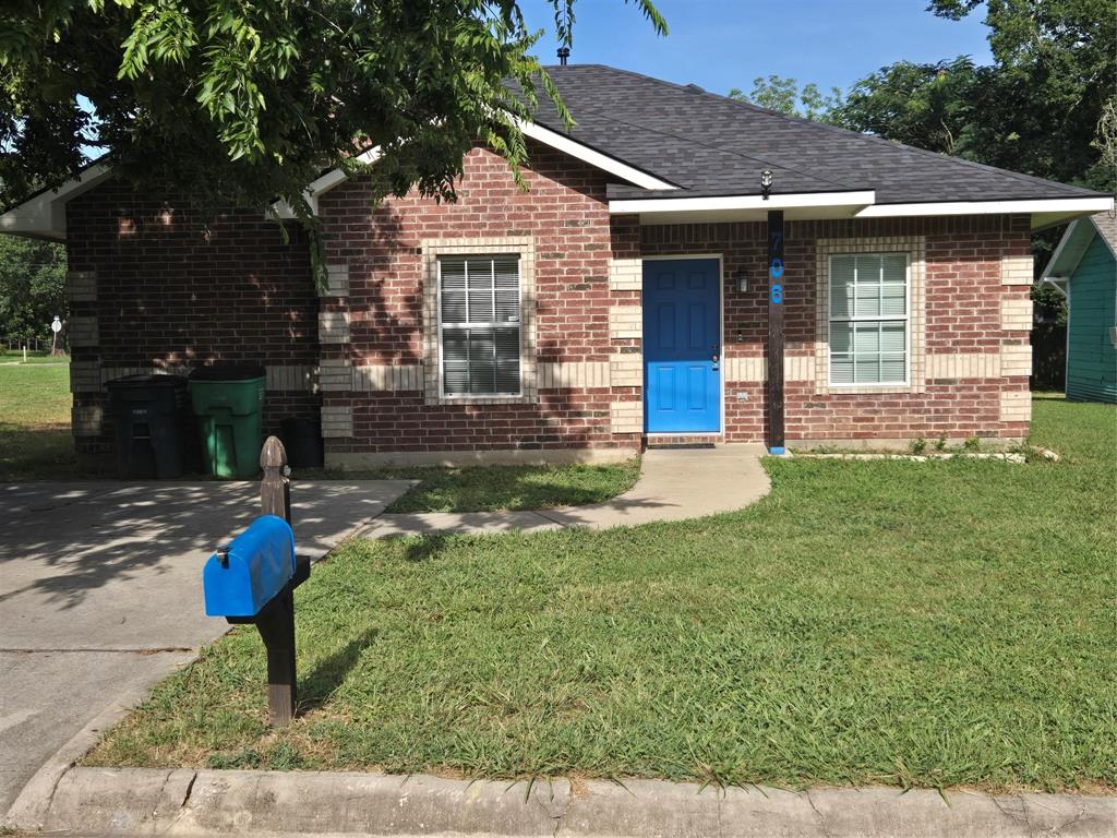 706 Throckmorton Street Property Photo 1