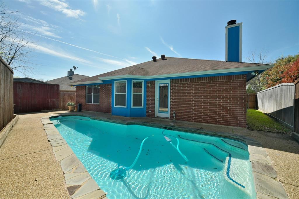 5554 Northfield Drive Property Photo 1