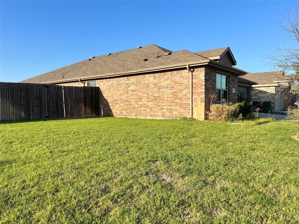 1017 Decker Drive Property Photo 2