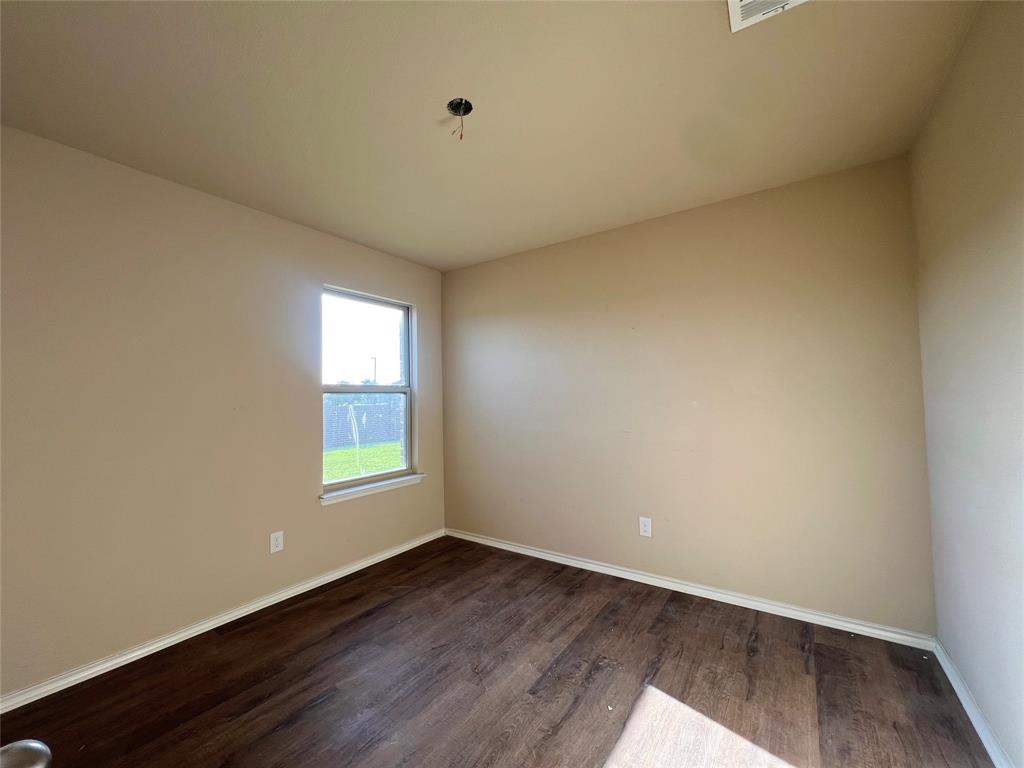 1017 Decker Drive Property Photo 5