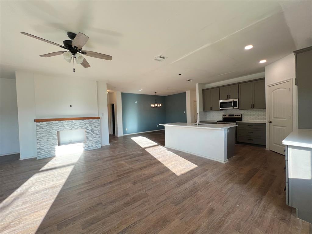 1017 Decker Drive Property Photo 10