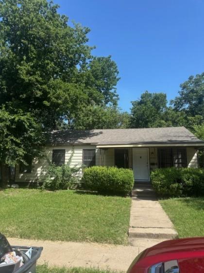 3129 Summer Avenue Property Photo 1
