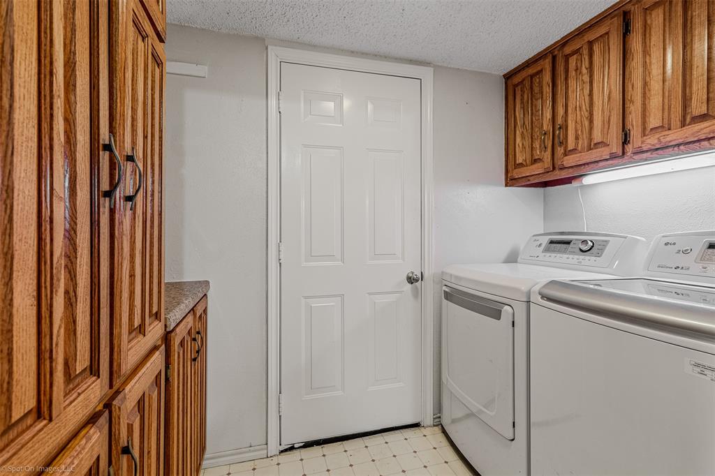 1827 Hillcroft Drive Property Photo 20