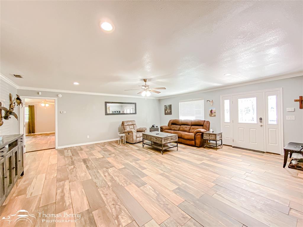 355 Fm 604 Property Photo 4