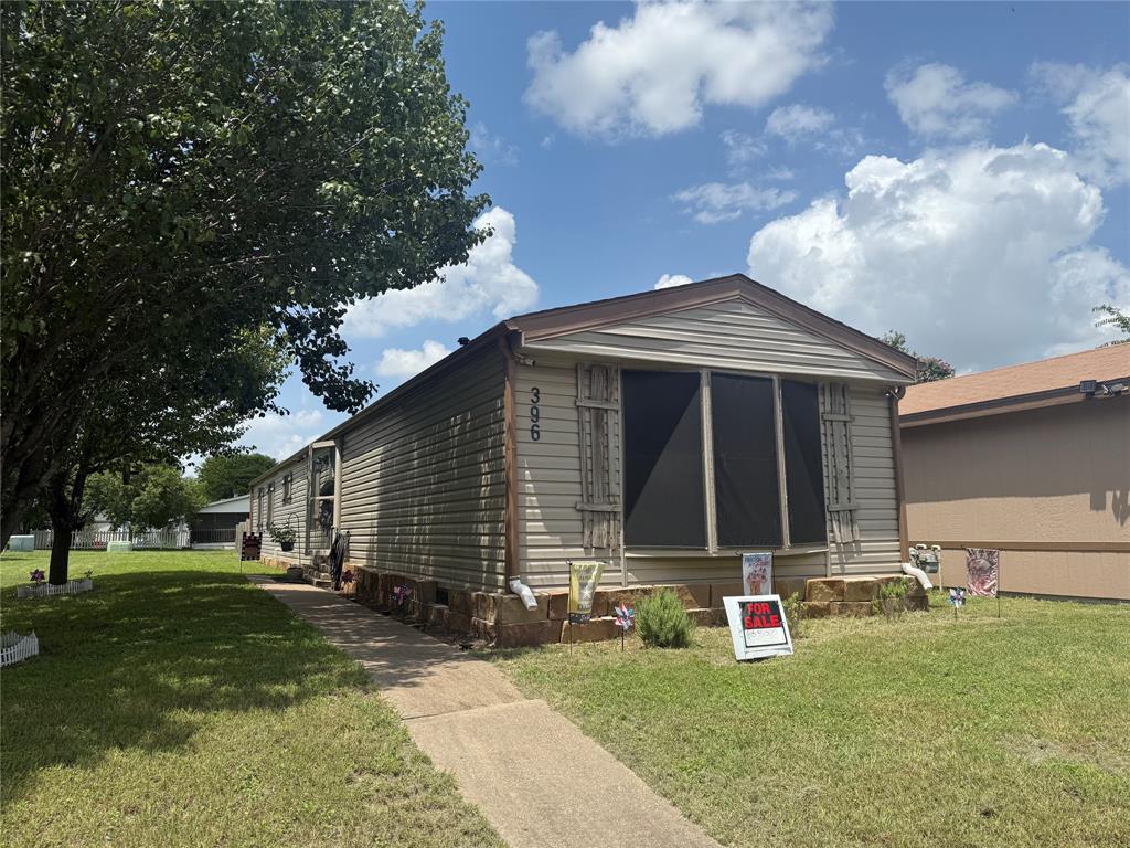 12609 Dessau Road Property Photo 1