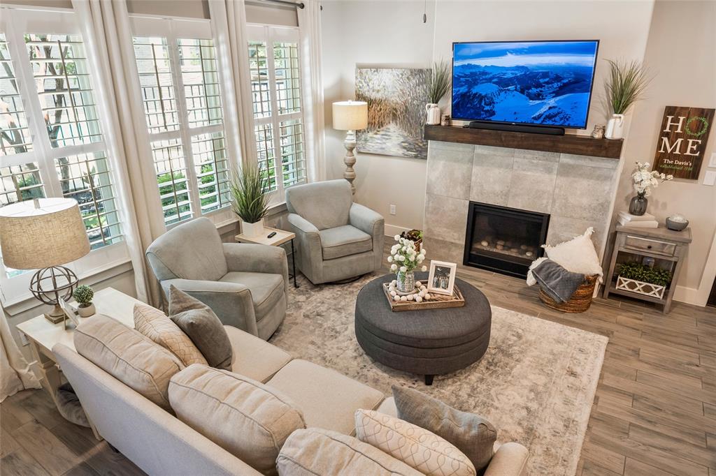 400 Crockett Circle Property Photo 4