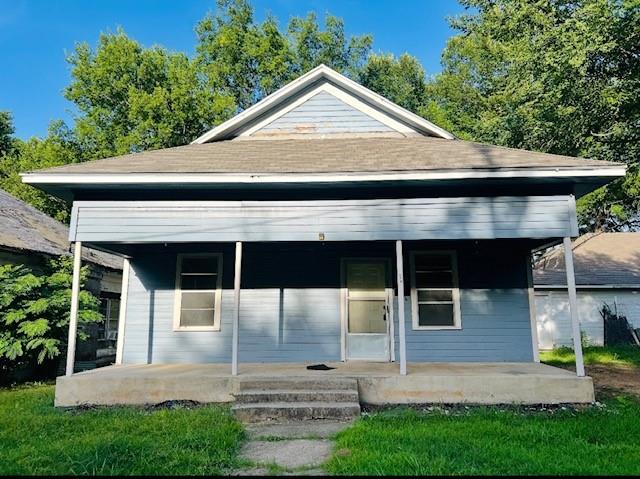 320 Nw 9th St Property Photo 1
