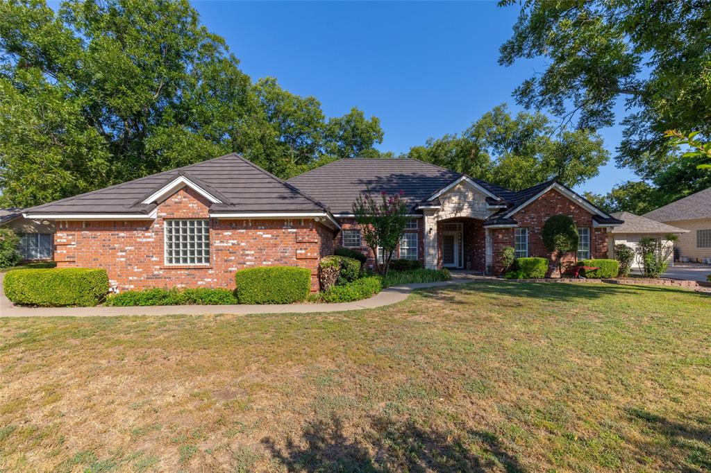 8925 Green Leaves Drive Property Photo 23