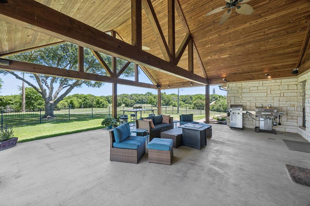 14170 Rainbow Drive Property Photo 10