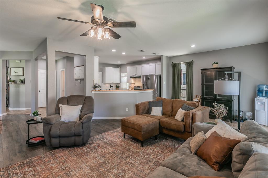 5463 Pecan Creek Circle Property Photo 1
