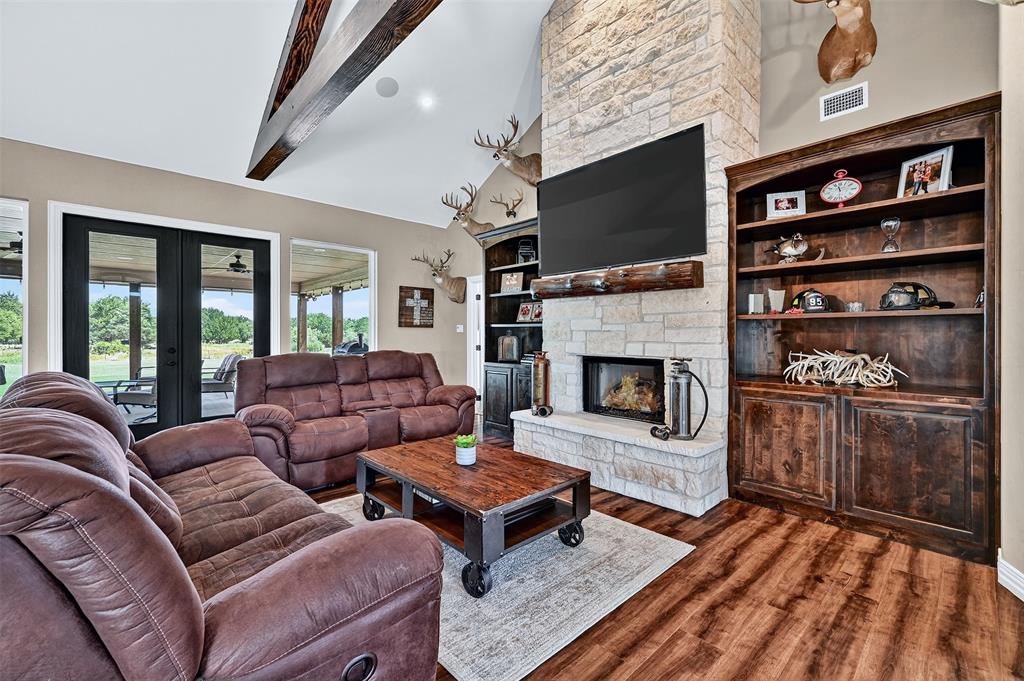 2340 Wright Road Property Photo 8