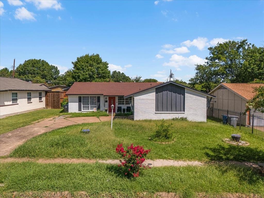 4111 Mehalia Drive Property Photo 1