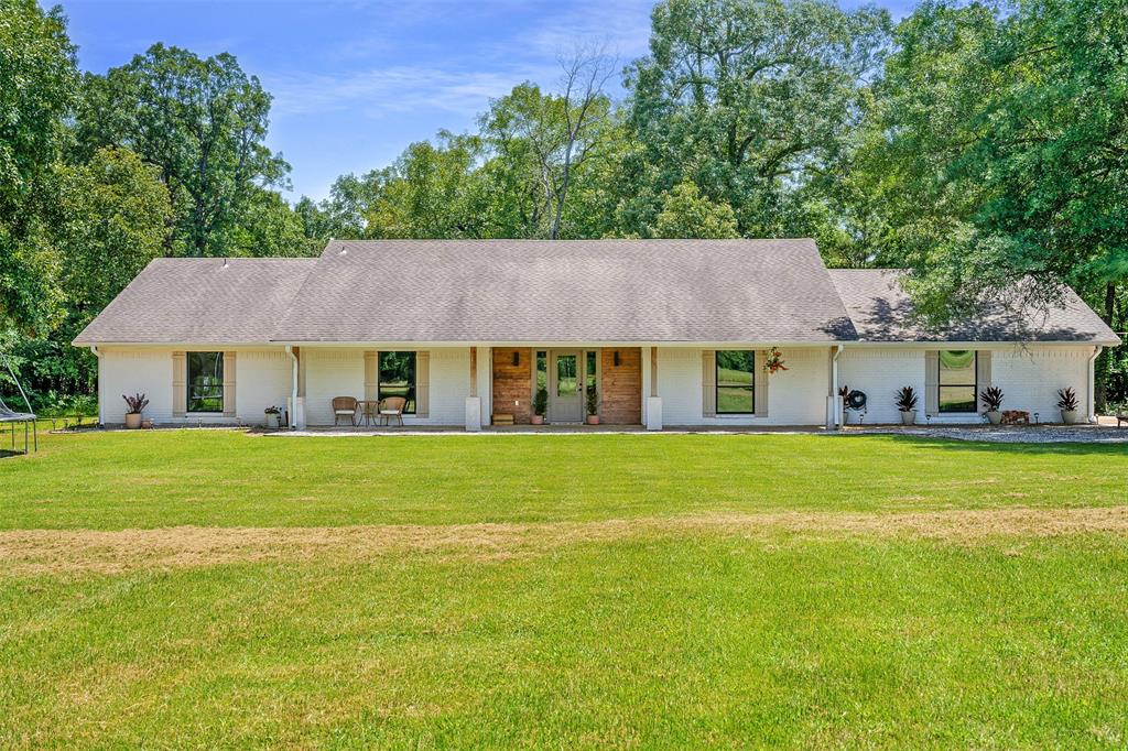 952 Fm 906 Property Photo 1