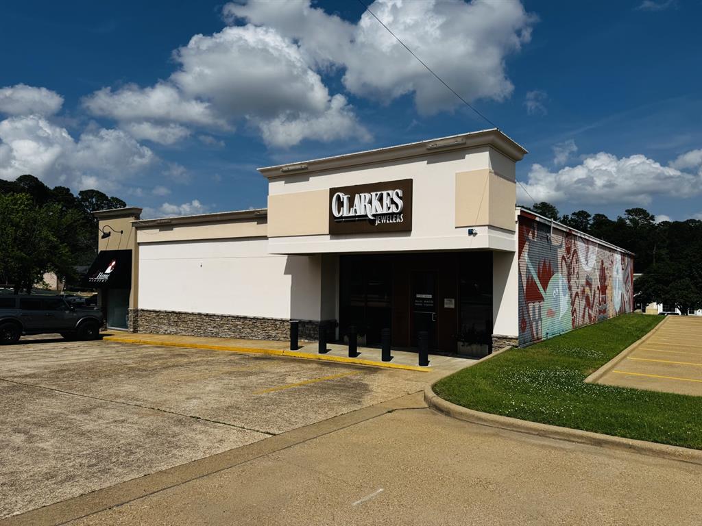 4847 Line Avenue Property Photo 1