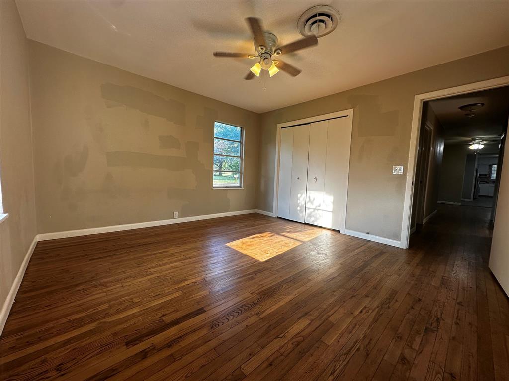 400 E Liberty Street Property Photo 6