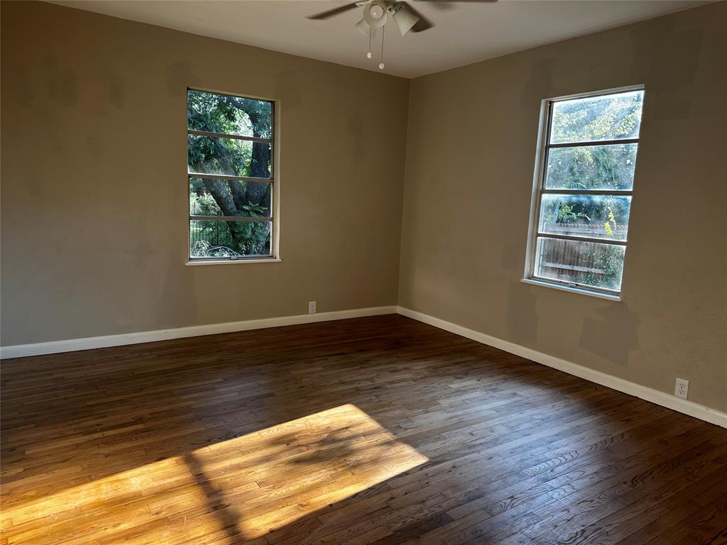 400 E Liberty Street Property Photo 7