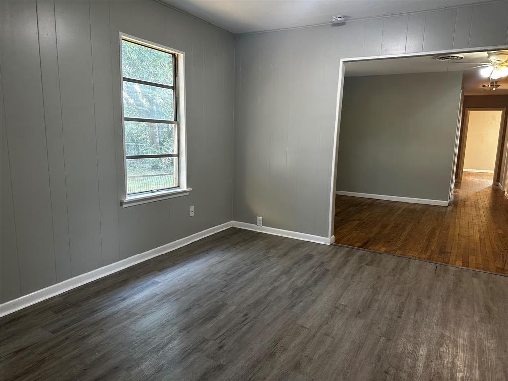 400 E Liberty Street Property Photo 11