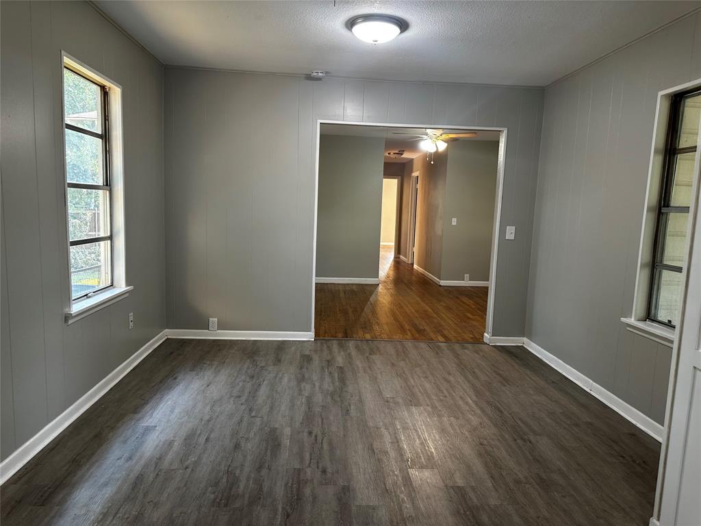 400 E Liberty Street Property Photo 12