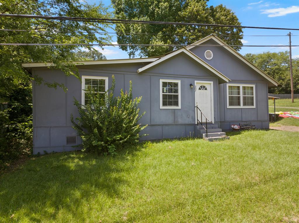 307 Russell Street Property Photo 1