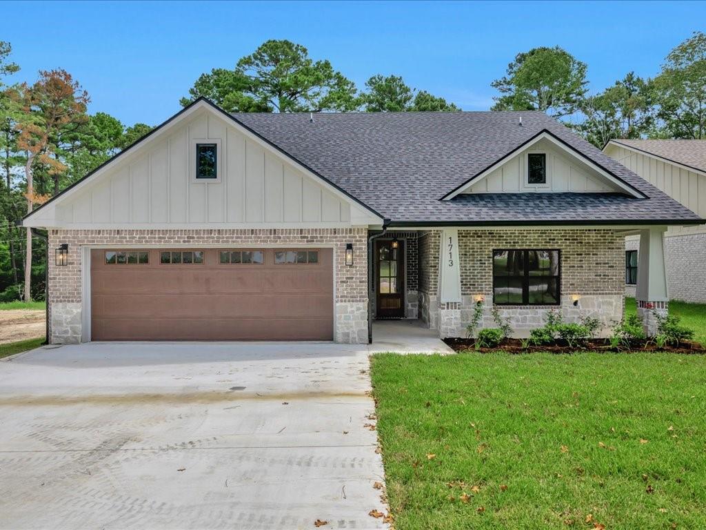 1713 Champions Drive Property Photo 1