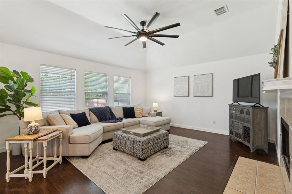 1892 Barton Springs Drive Property Photo 1