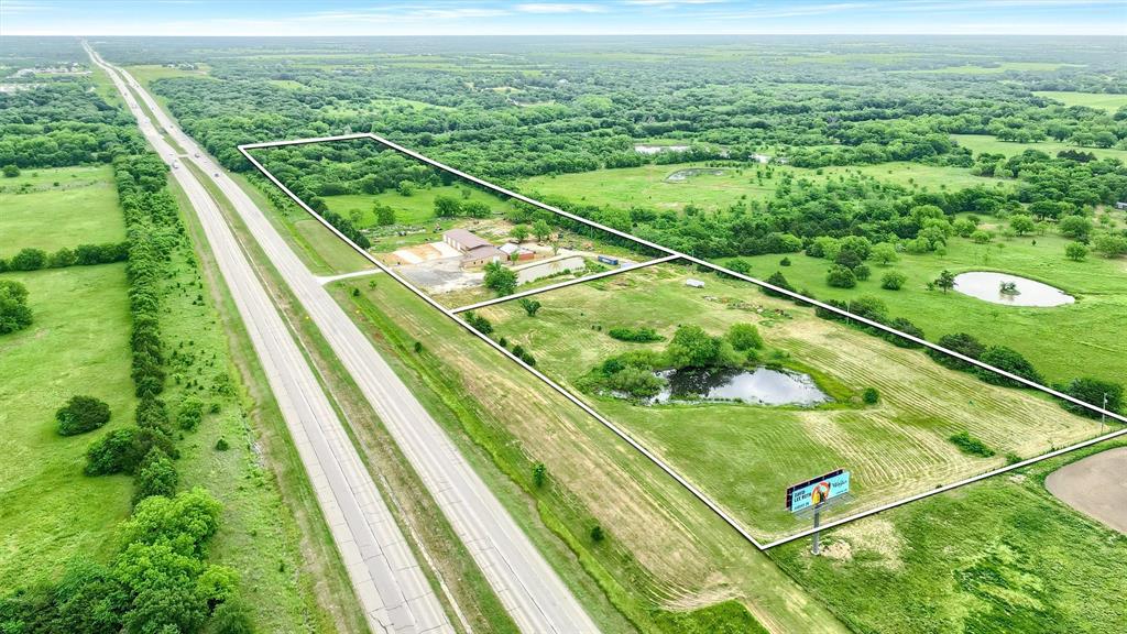 28400 W Us Highway 82 Property Photo 3