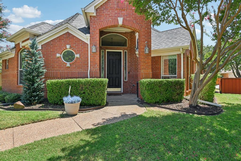 308 Cosbie Drive Property Photo 5