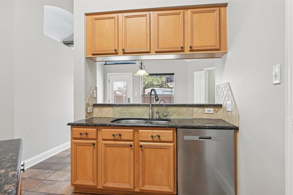 308 Cosbie Drive Property Photo 12