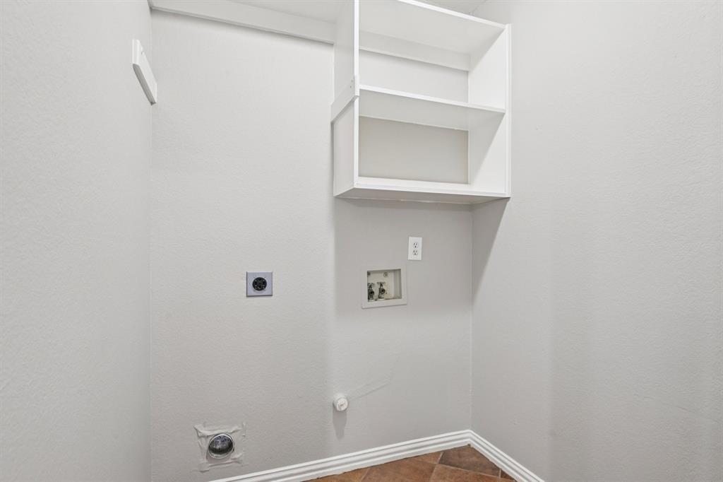 308 Cosbie Drive Property Photo 24