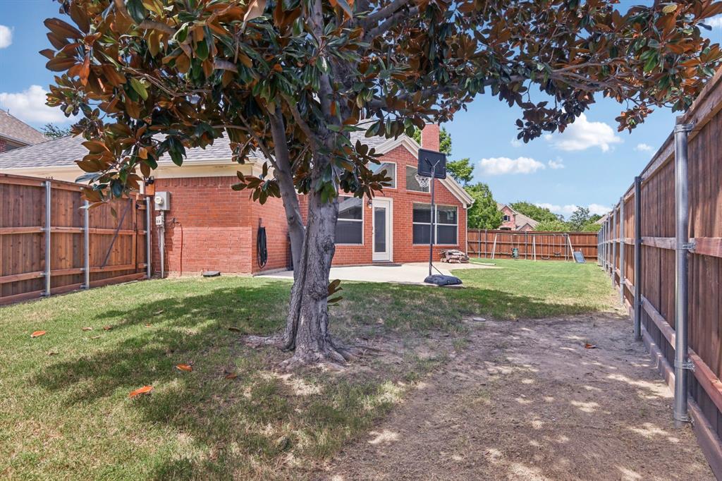 308 Cosbie Drive Property Photo 35