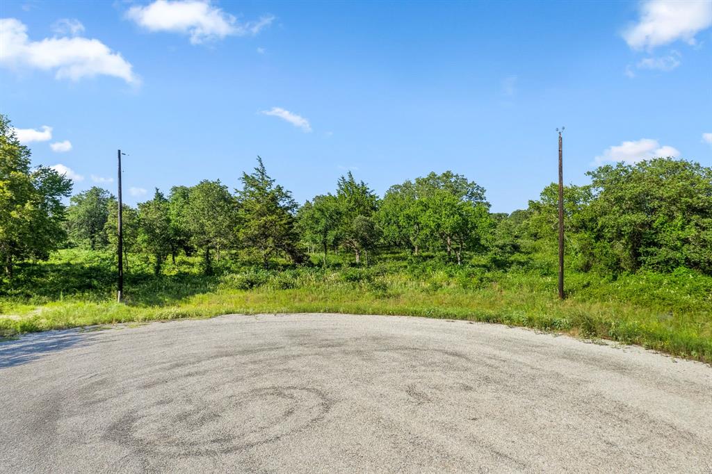354 Trailride Lane Property Photo 6