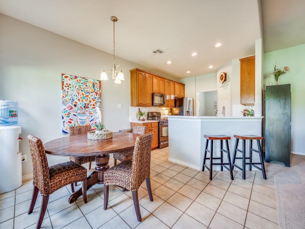 9412 Water Tree Drive Property Photo 8