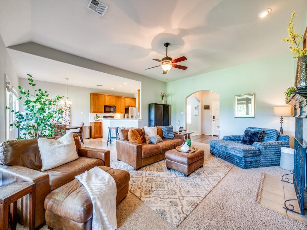 9412 Water Tree Drive Property Photo 9