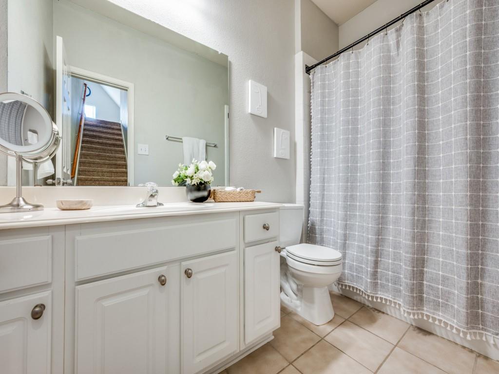 9412 Water Tree Drive Property Photo 19