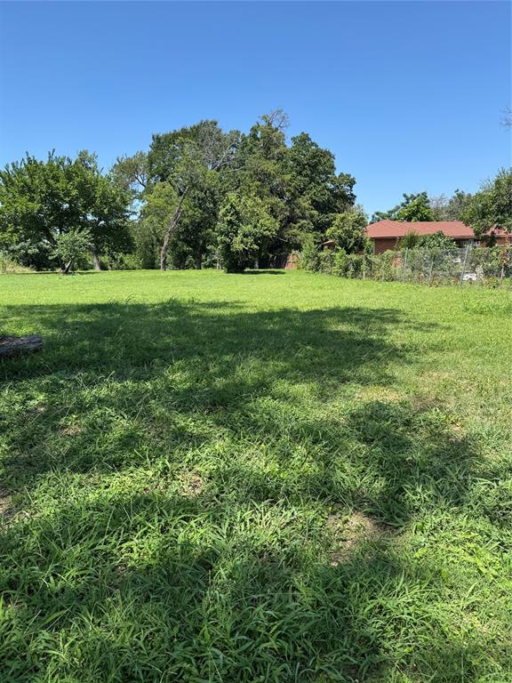 2419 Tally Ho Lane Property Photo 1