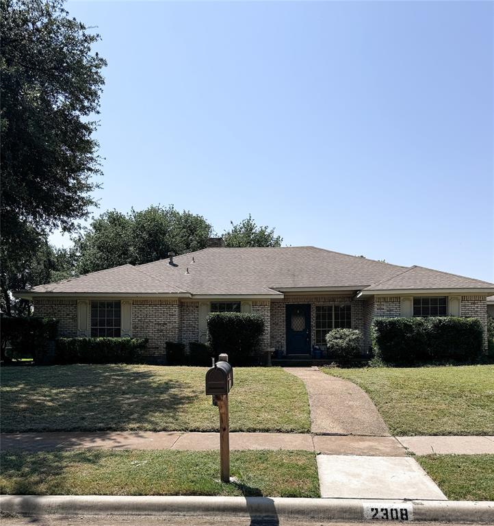 2308 Cliffside Drive Property Photo 1
