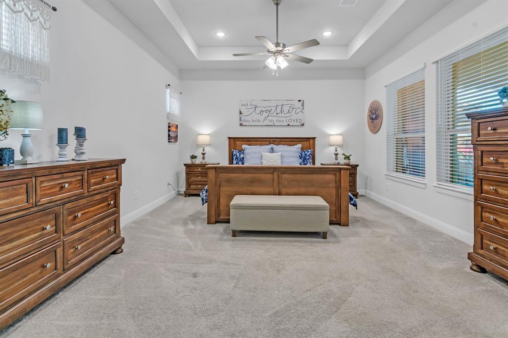 4818 Emerald Grove Property Photo 20