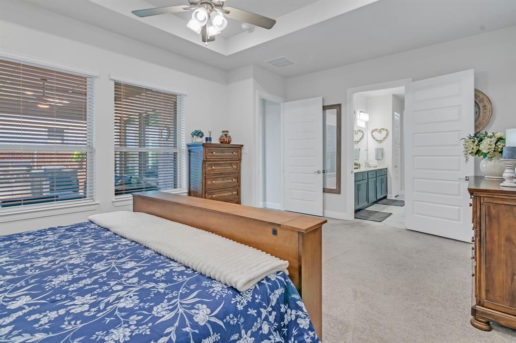 4818 Emerald Grove Property Photo 21