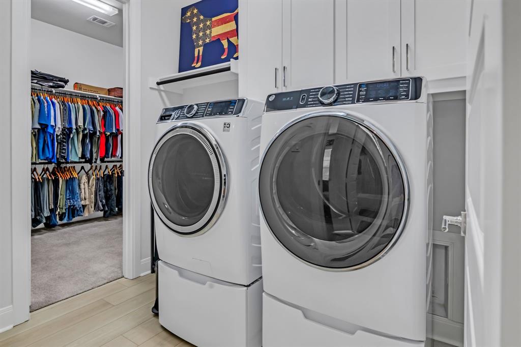 4818 Emerald Grove Property Photo 25