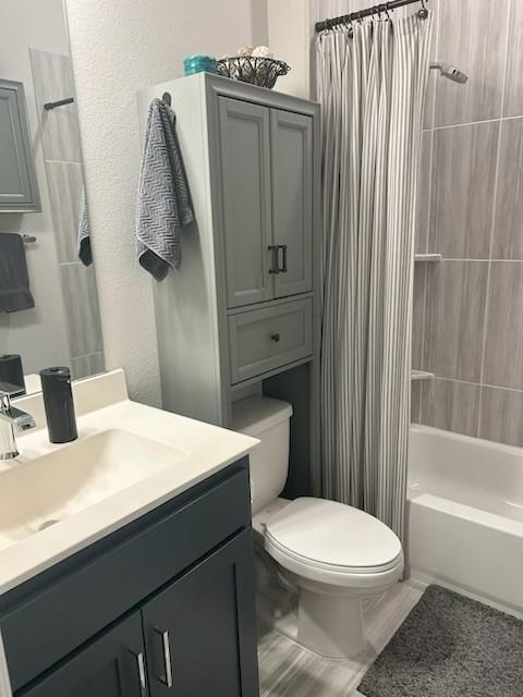 4818 Emerald Grove Property Photo 27