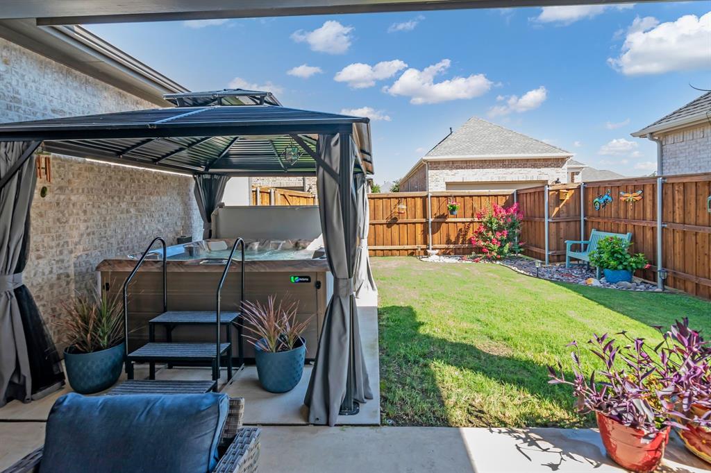 4818 Emerald Grove Property Photo 31