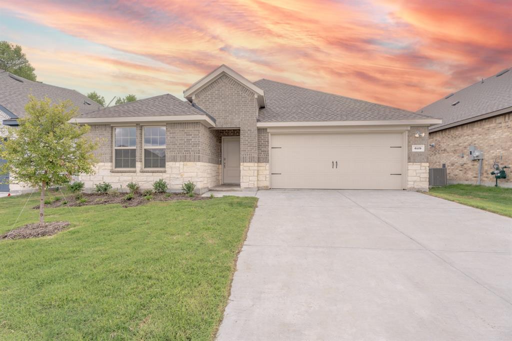 647 Carters Grove Drive Property Photo 1